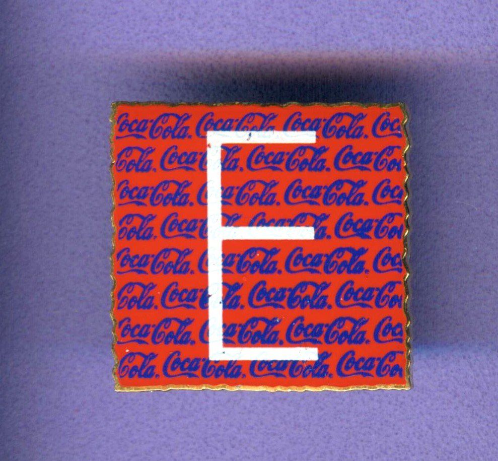 Coca-Cola Plaquettes & Badges: Coca Cola   Buchstabe  " E  " – D'occasion à Winterthur par Sammleroase