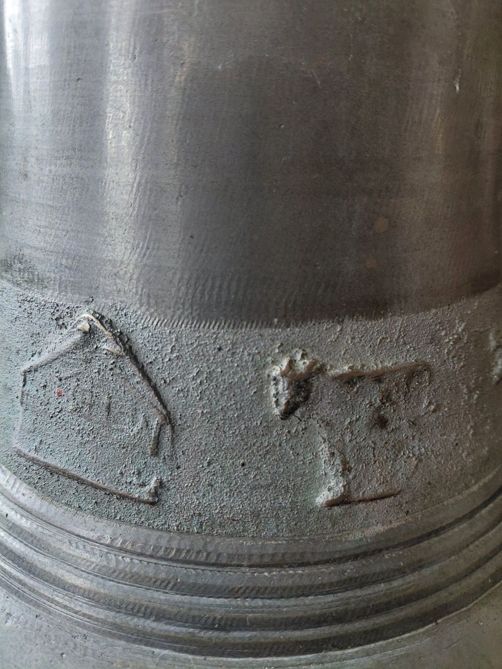 Cloches & sonnailles: Cloche bronze 12kilo375 – D'occasion à Genève par alex-broc 4