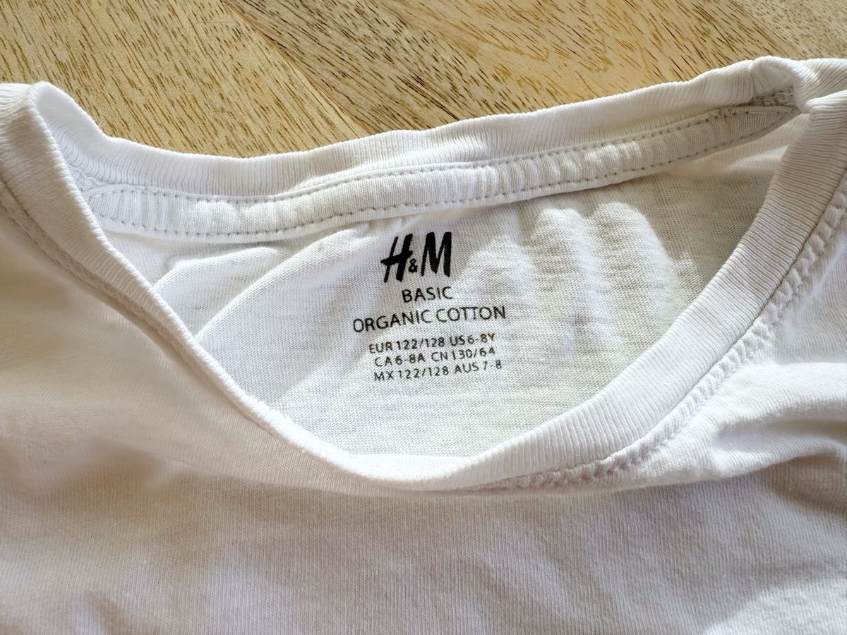 H&M Maglioni & Felpe: Basic Shirt weiss, Gr. 122/128 – Usato da Eggenwil venduto da Lissi82 1