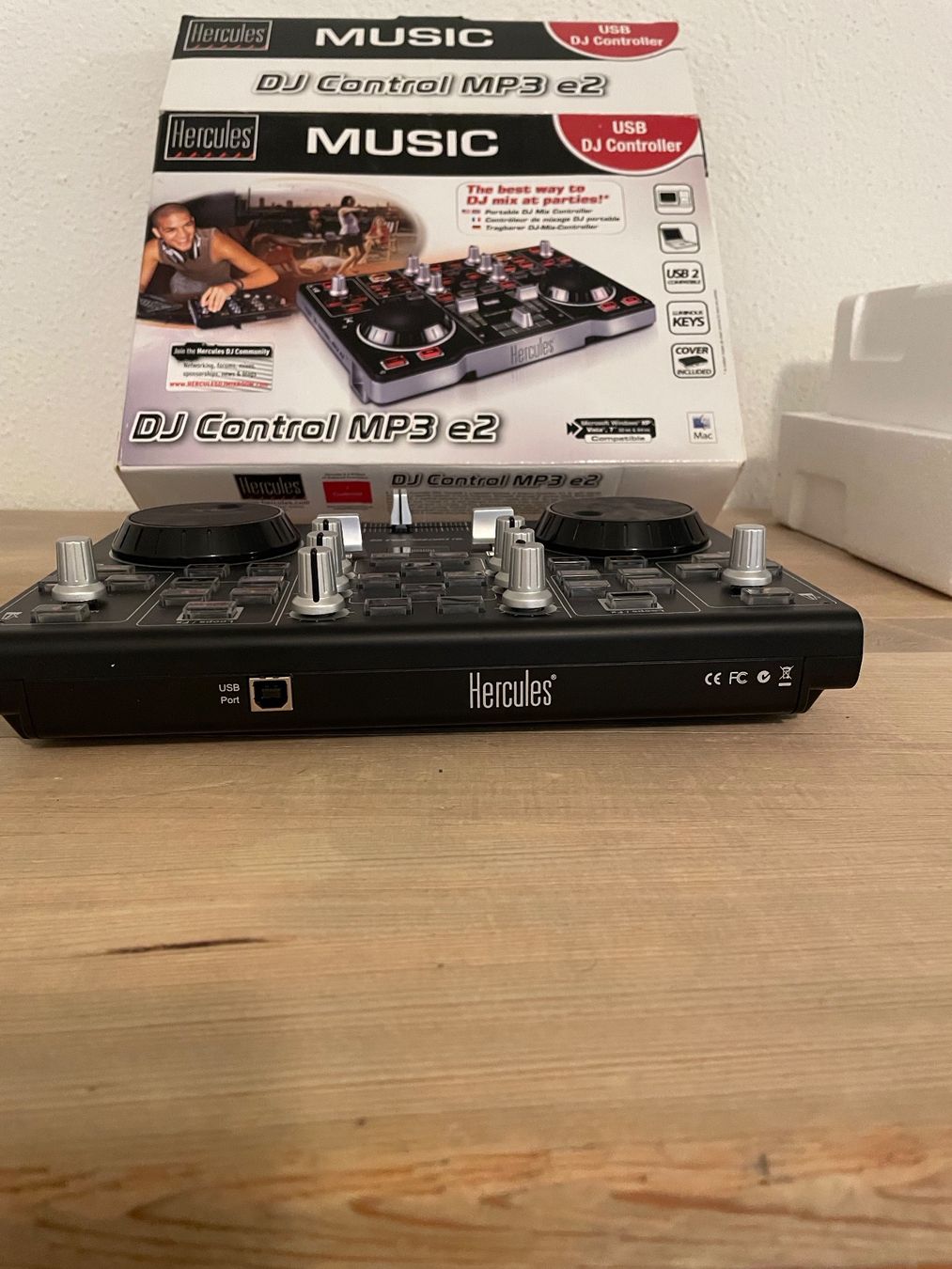 Hercules Console di mixaggio: DJ CONTROL MP3 e2 HERCULES – Usato da Glattfelden venduto da kika019 2