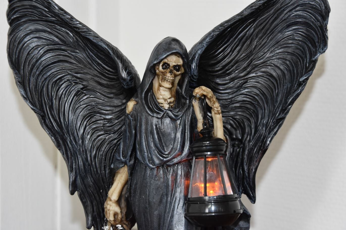 Tutte le decorazioni: Reaper mit Laterne – Nuovo e nell'imballaggio originale da Menziken venduto da mrpaedu 2