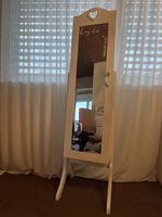 Schmuckschrank mit Spiegel weiss Herzmotiv guter Zustand