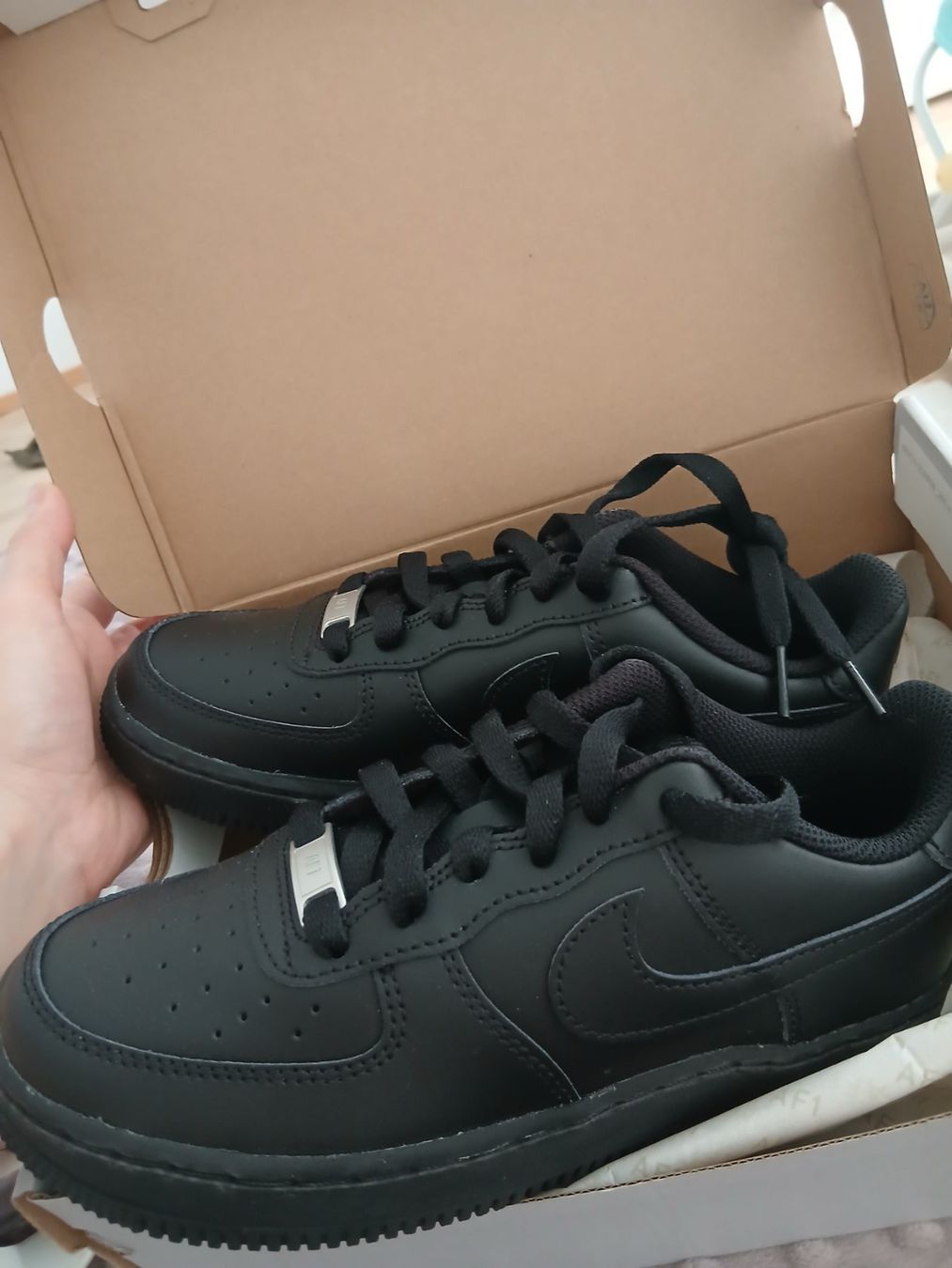 Nike Scarpe da uomo: nike air force 1 grosse 35.5  ganz Neu – Nuovo e nell'imballaggio originale da Zürich venduto da Eseve 2