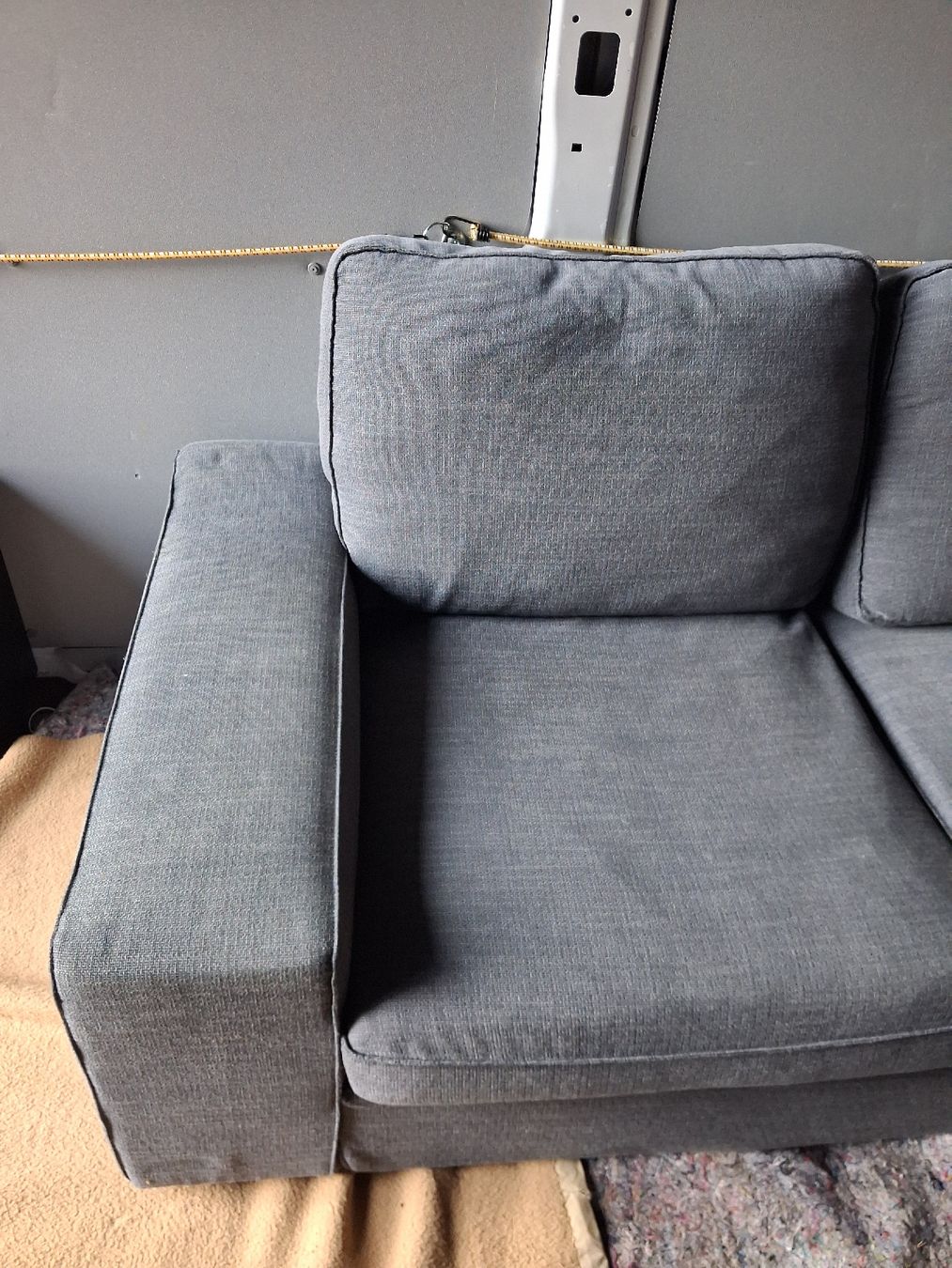 Sofas: Sofa grau 2-Plätzer guter Zustand – Gebraucht aus Neuhausen am Rheinfall von Shine7878 1