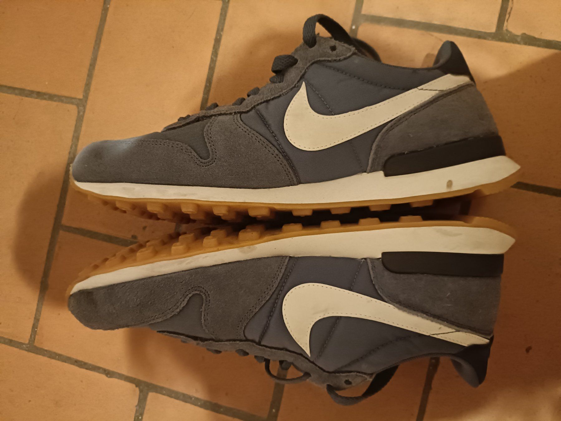 Nike Chaussures femmes: Sneakers - Nike, blau, 40.5 – D'occasion à Thalwil par emma11