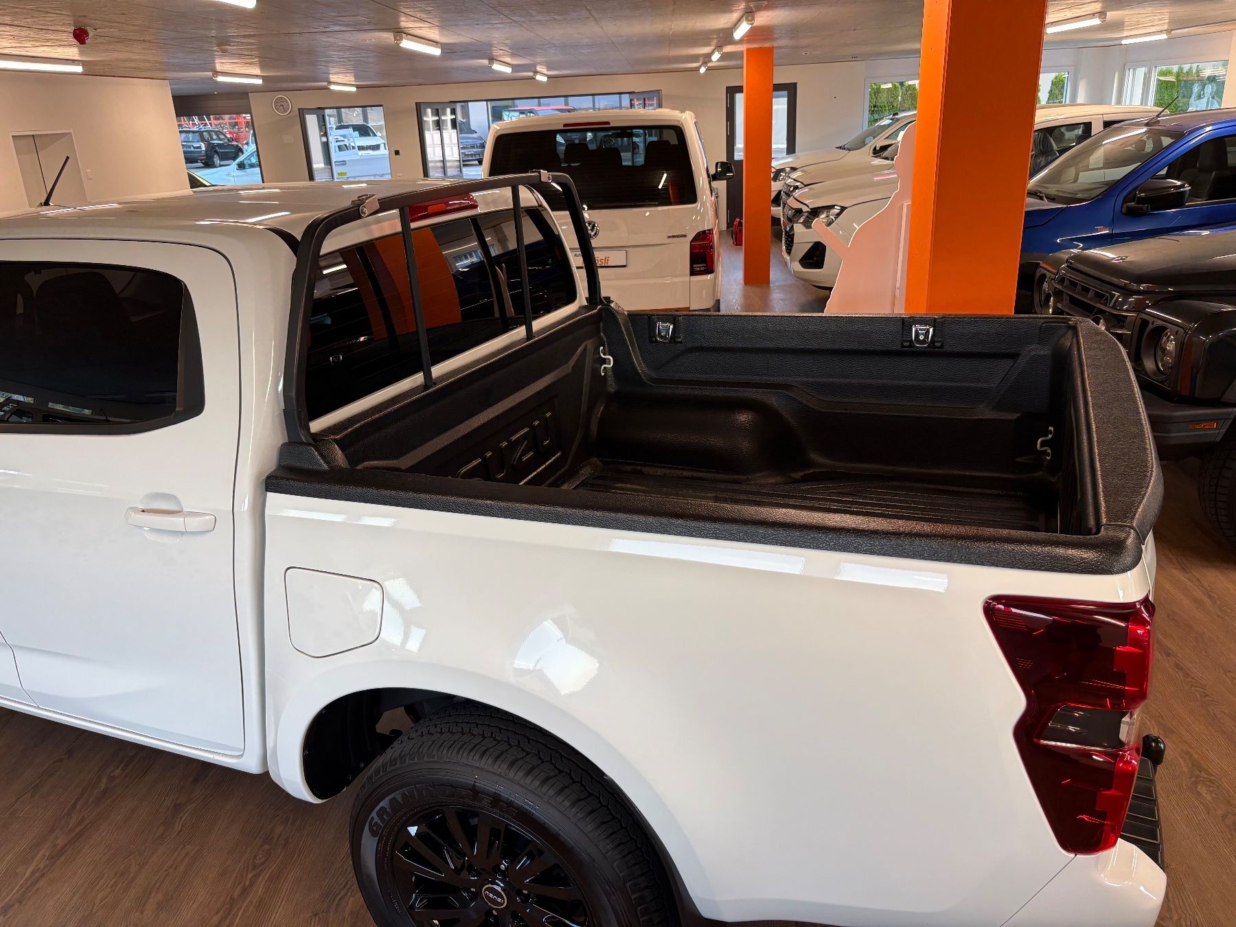 Isuzu Automobili: ISUZU D-MAX 1.9 CrewCab N60BB+ 4x4 AT / PICK-UP SÖPP – Nuovo (secondo la descrizione) da Hasle LU venduto da Mroeoesli0 3