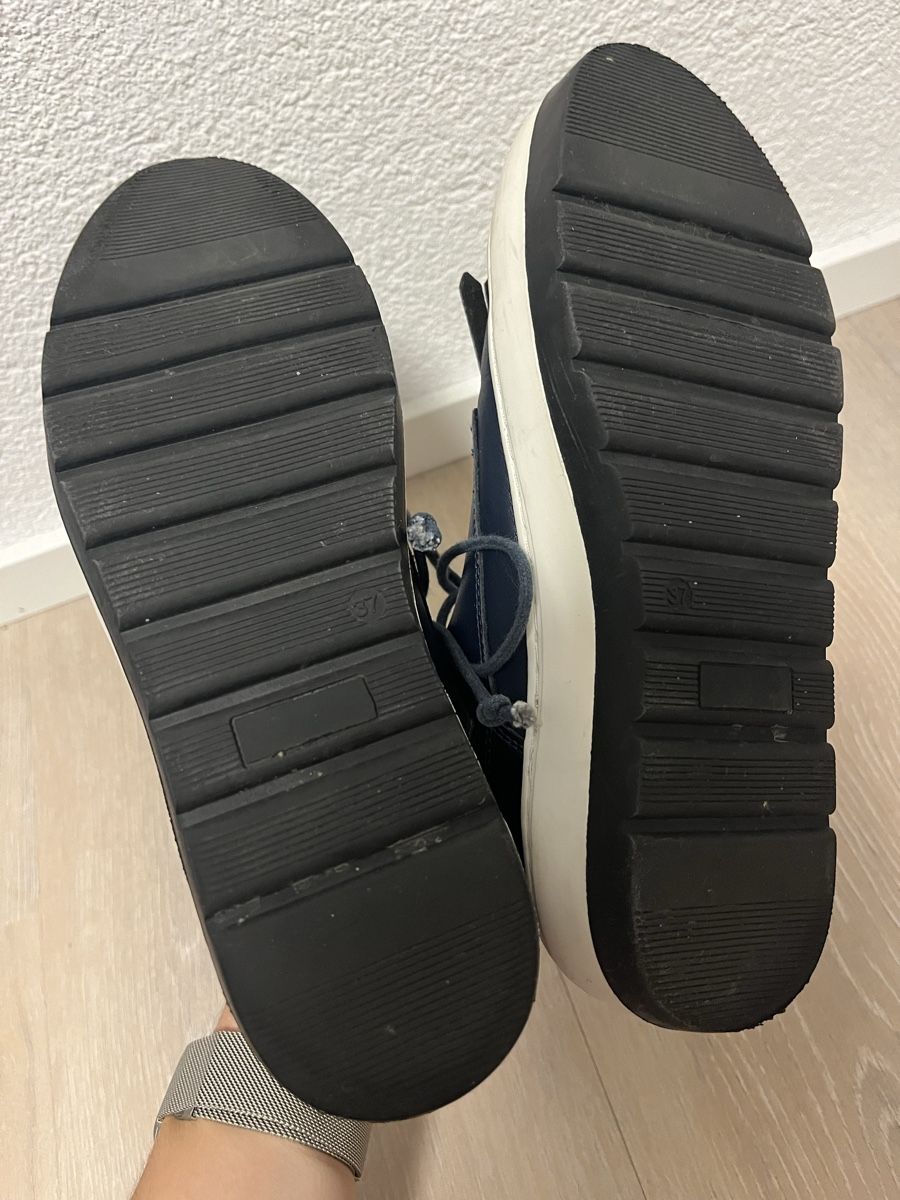 Scarpe da donna: Leder Plateausneaker mit Fransen MAX 37 – Usato da Birrwil venduto da vanyboo 5