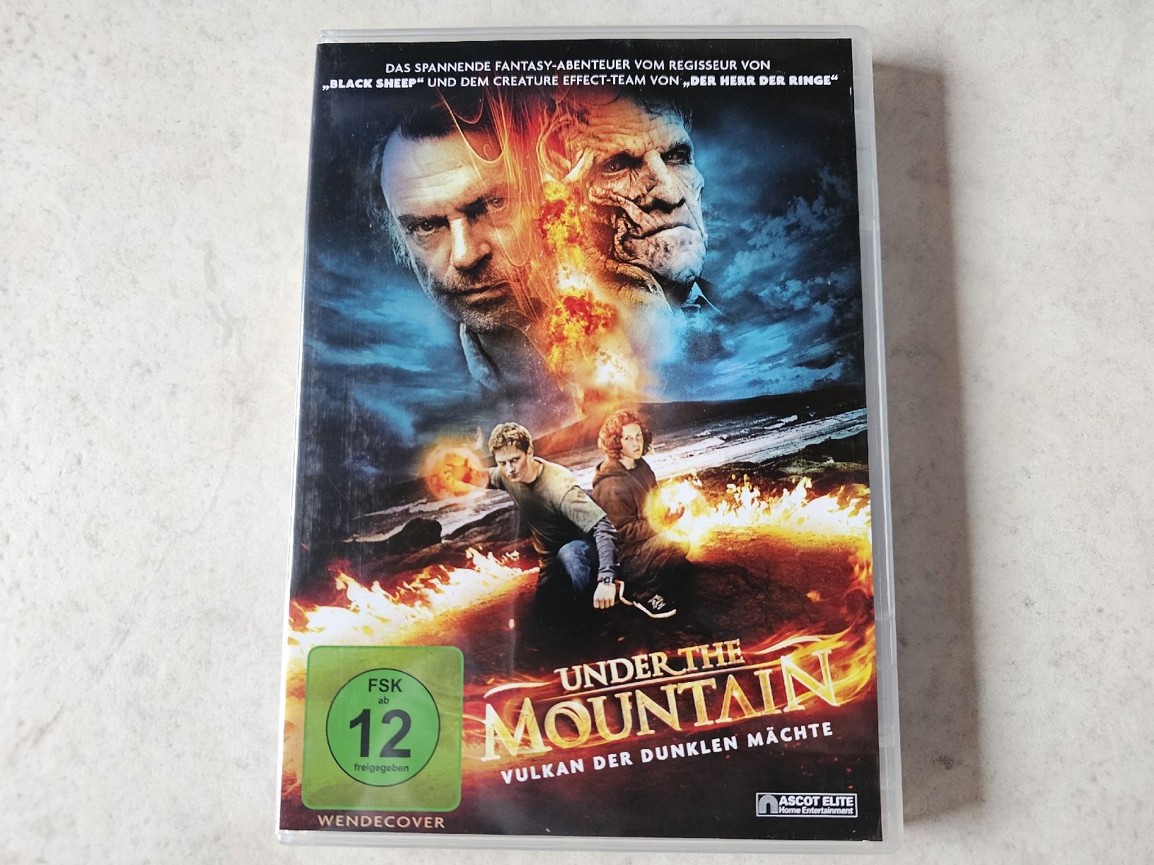 Tutti i DVDs: Under The Mountain  -  Vulkan der dunklen Mächte – Usato da Schneisingen venduto da backstore24
