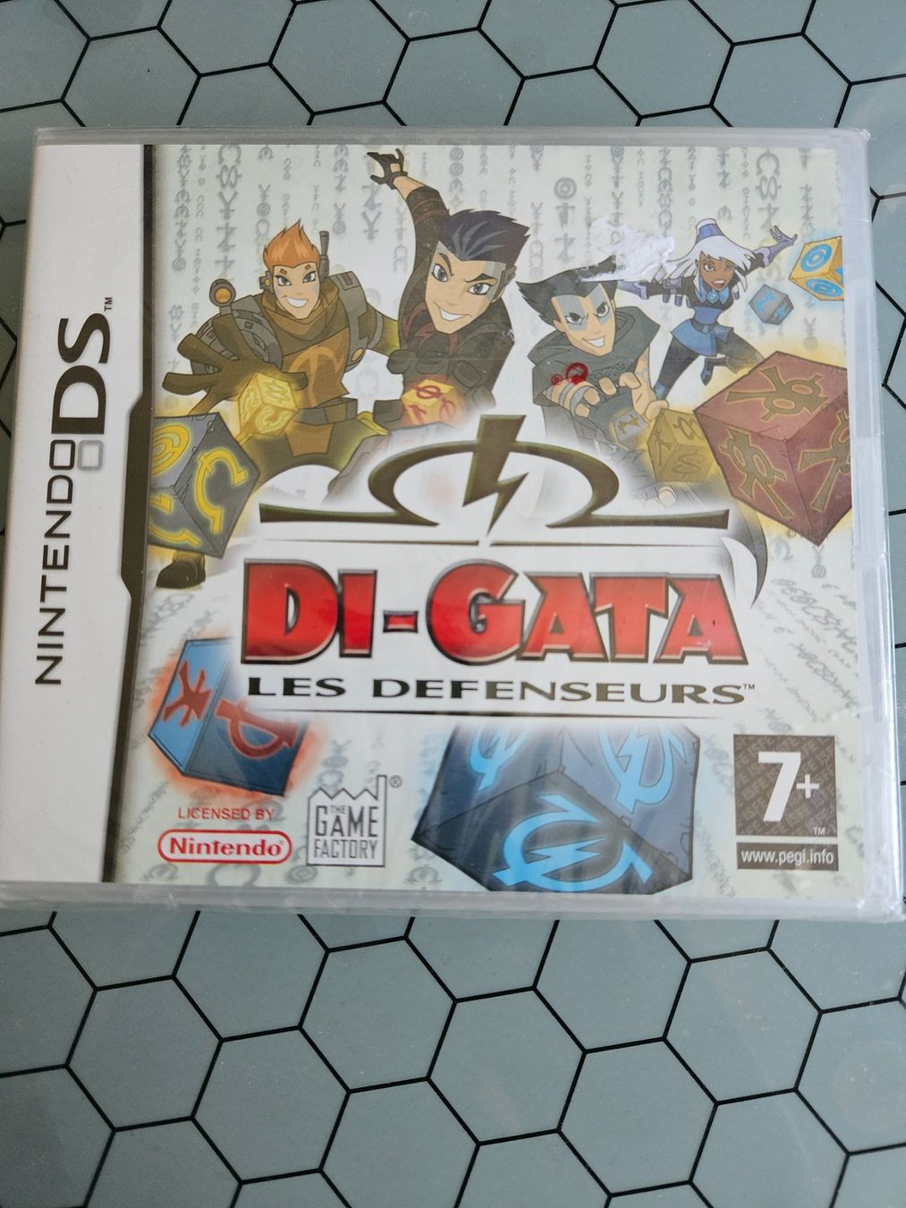 Nintendo Consoles: Nintendo DS i avec 10 jeux – D'occasion à Genève par Pedro67 2