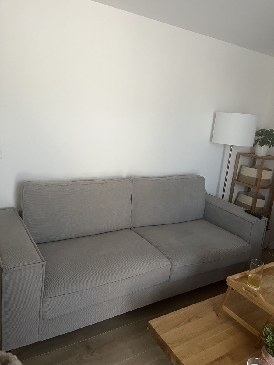 Sofas: Sofa Set 2er und 3er Sitz, grau, Cordstoff – Neu (gemäss Beschreibung) aus Rorschach von N_88 2