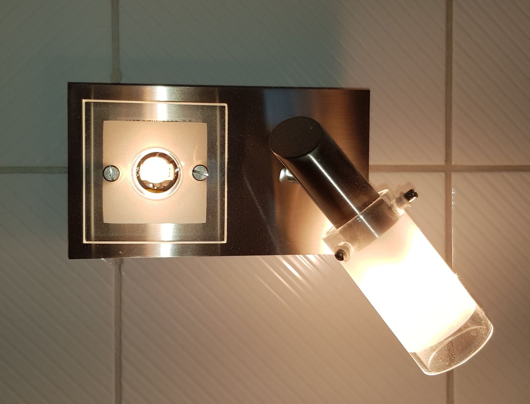 Lampade: Spezielle Wandlampe – Usato da Gerolfingen venduto da Quinelisabeth 1