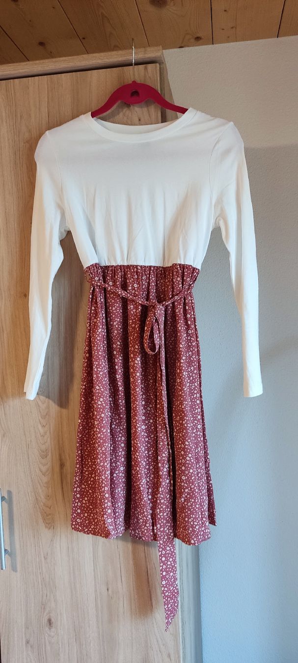 Vestiti: Kleid Gr. 36 – Nuovo (secondo la descrizione) da Wyssachen venduto da Liniki