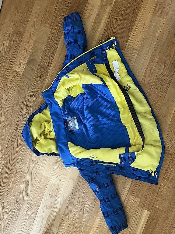 Giacche & Cappotti: Skidress - kaum gebraucht – Usato da Basel venduto da Livland 2