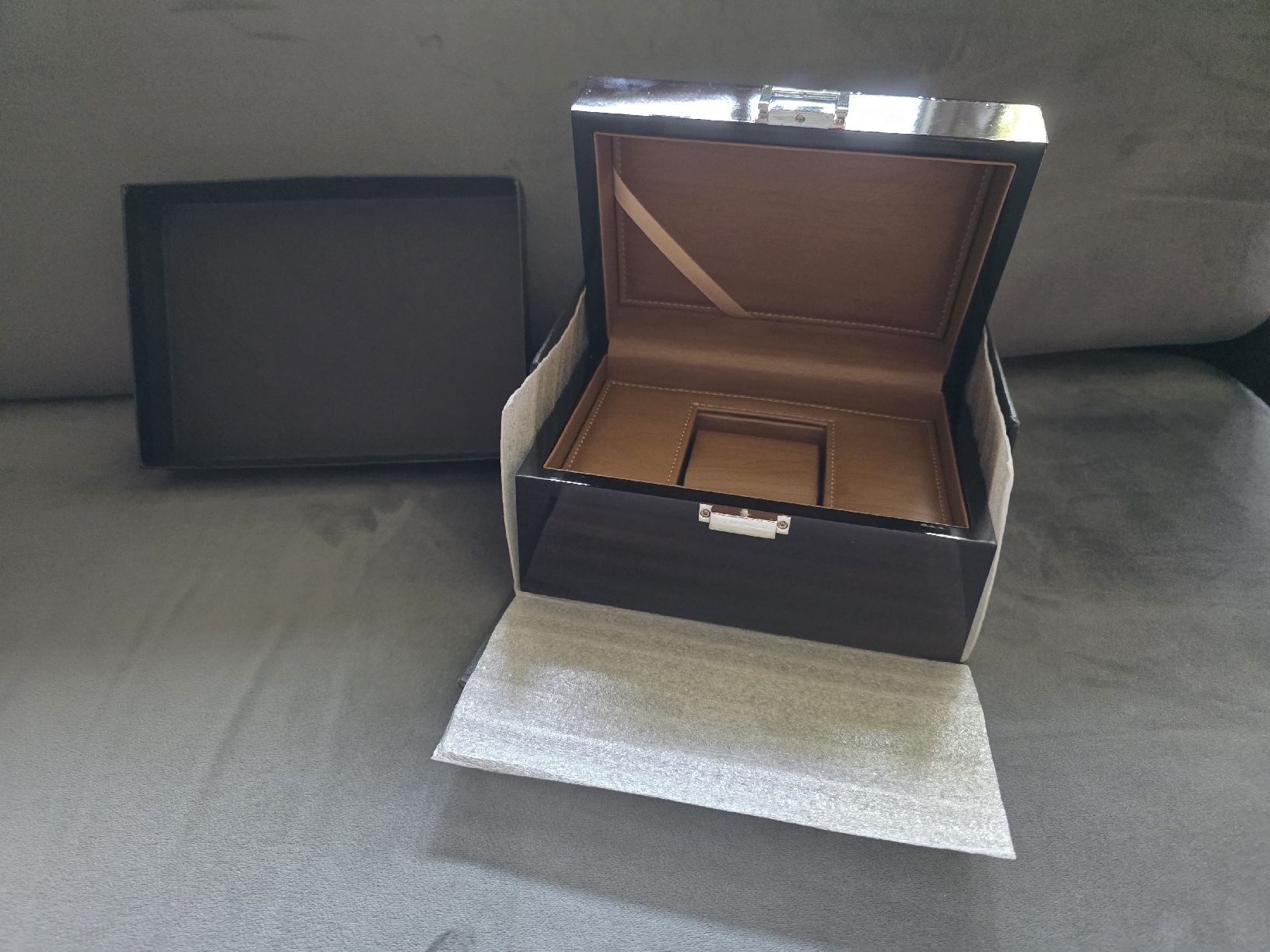Casse di trasporto: Edle, dunkle Uhrenbox - Top Zustand – Usato da Dietikon venduto da deal4u.ch 2
