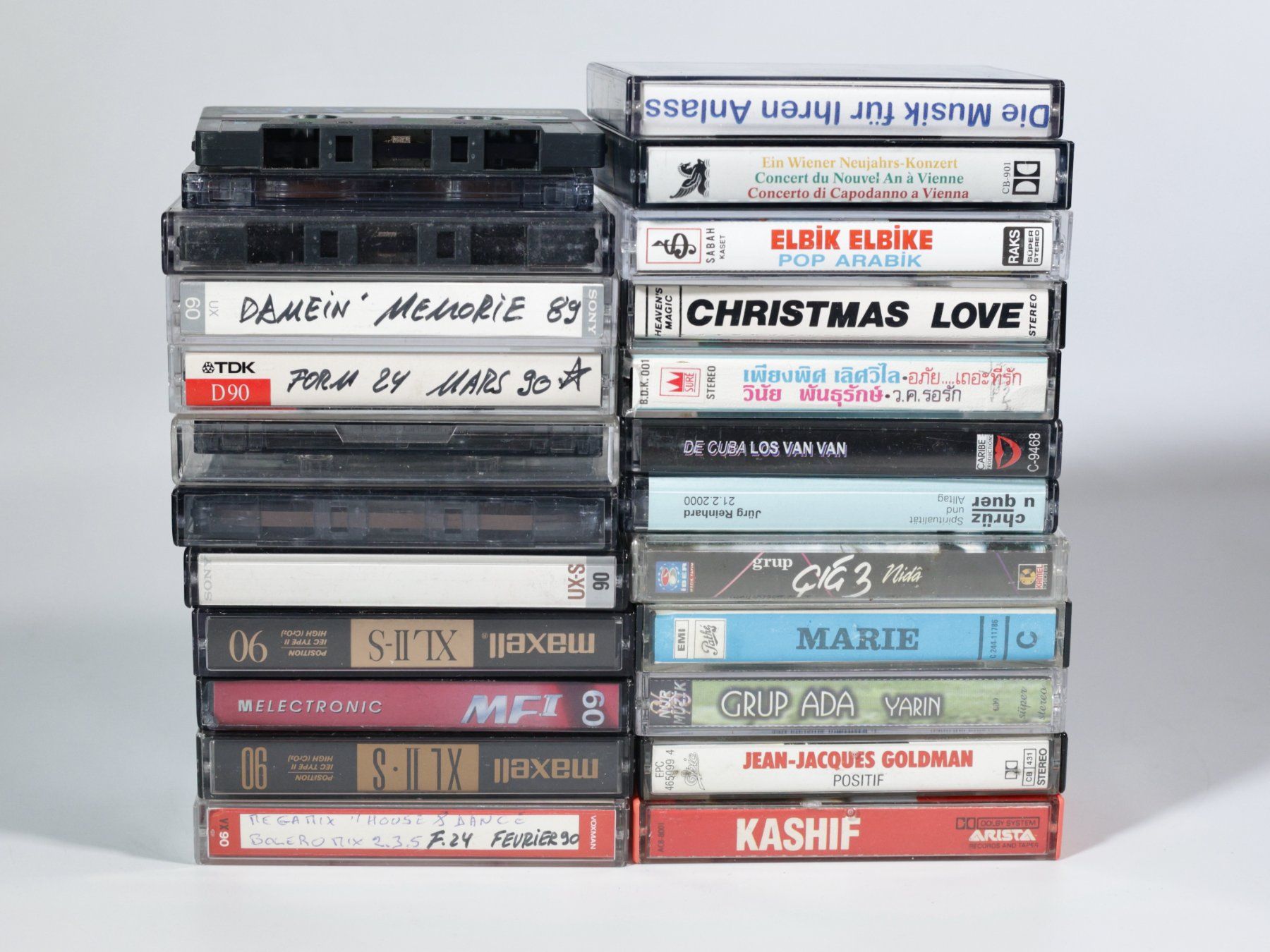 Kompaktkassetten: lot de 24 cassettes audio – Gebraucht aus Biel-Bienne von monsieur_jelmoli