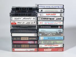 lot de 24 cassettes audio