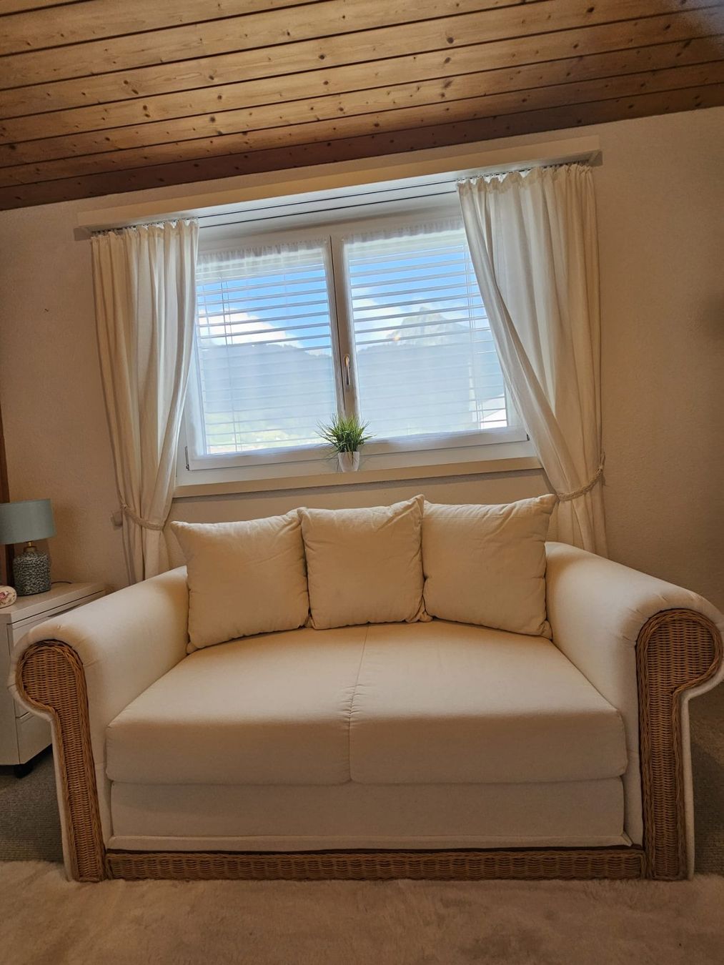Divani: Rattansofa gepolstert (Schlafsofa) – Usato da mollis venduto da Aragarn99