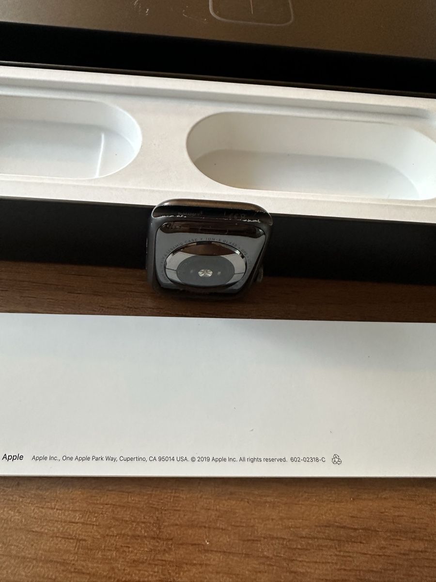 Apple Smartwatch: Apple Watch Nike S5 44mm – Usato da Tägerwilen venduto da Abosy 2