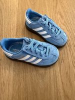 Neue Adidas Kinderschuhe / Grösse 22 hellblau