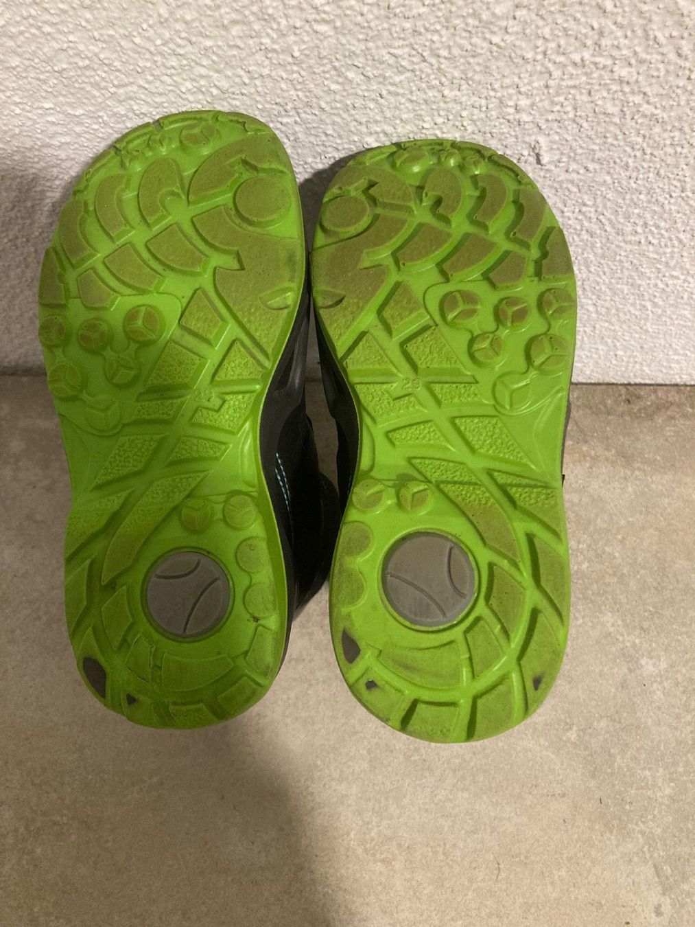 Lowa Scarpe per ragazzi: Kinder Winterschuhe Lowa Grösse 28 – Usato da Dottikon venduto da Omiros87 5