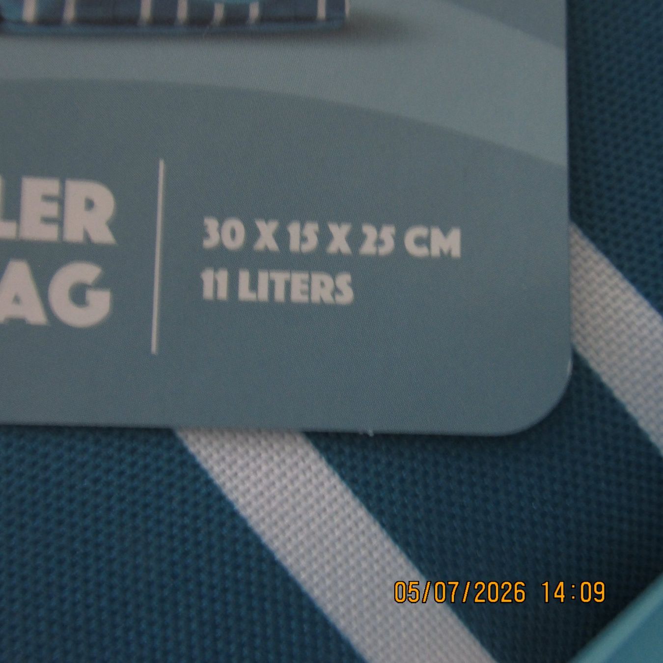 Coop Teli da bagno: Kühltasche und Strandtuch gestreift neu – Nuovo e nell'imballaggio originale da Galgenen venduto da Forflowers 4
