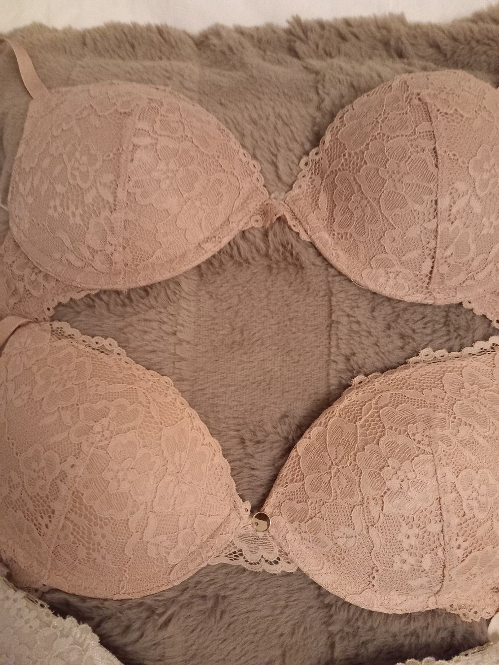Altra biancheria intima: BH - Paket, 8 Stück, 75 B – Usato da Wanzwil venduto da lonelybeachhouse 8