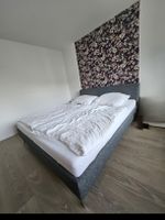 Bettgestell Grau mit Lattenrost 180x200 cm guter Zustand