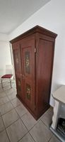 Schrank mit Blumenmalerei Holz dunkel guter Zustand