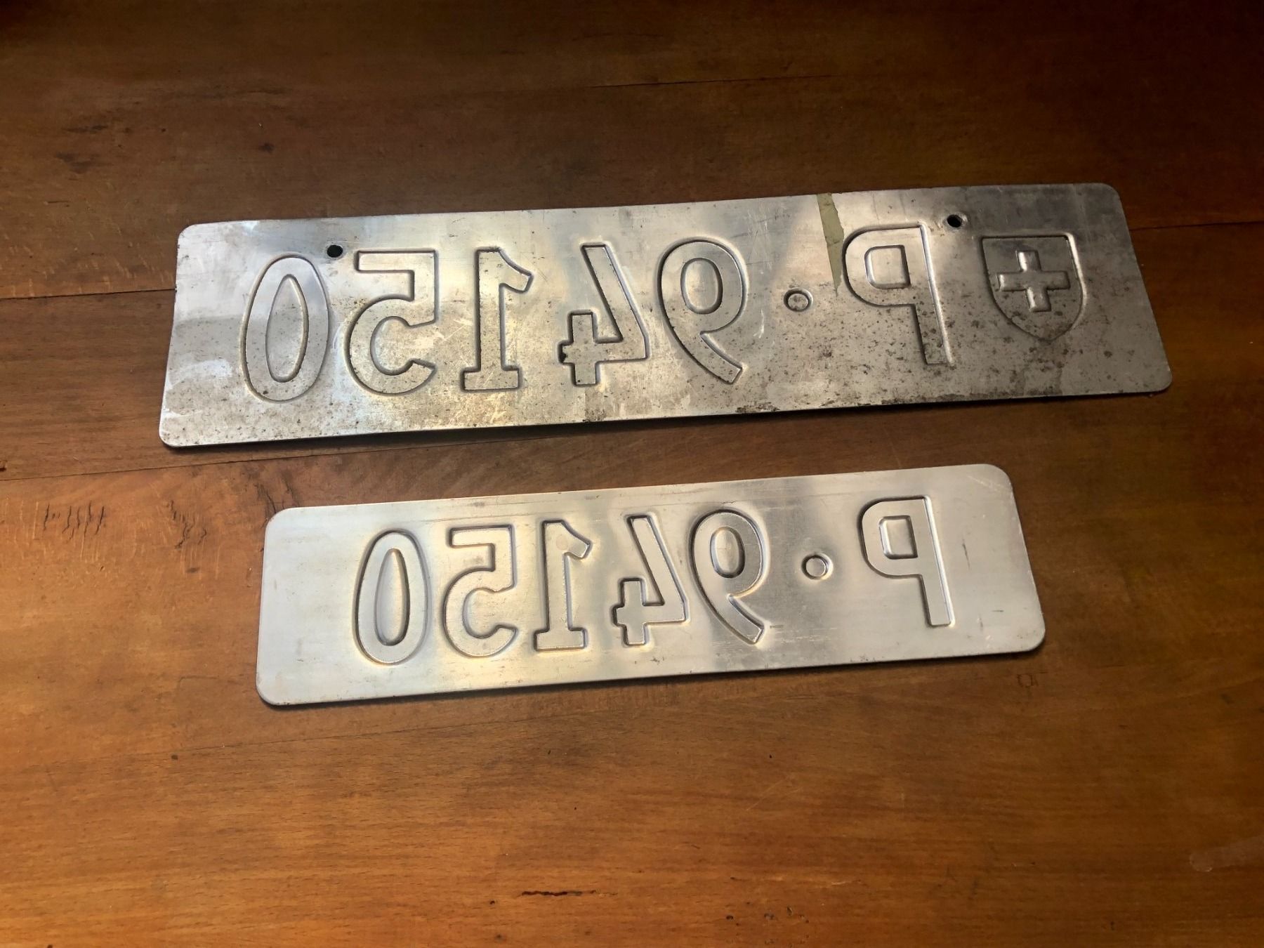 Ecriteaux: 2x Nummernschild Post PTT 94150 ausrangiert – D'occasion à Küttigen par Melisch1000 1