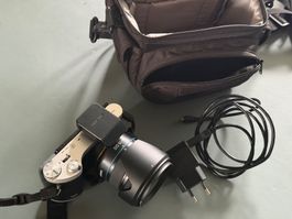 Samsung NX300 Systemkamera mit Tasche, kaum gebraucht
