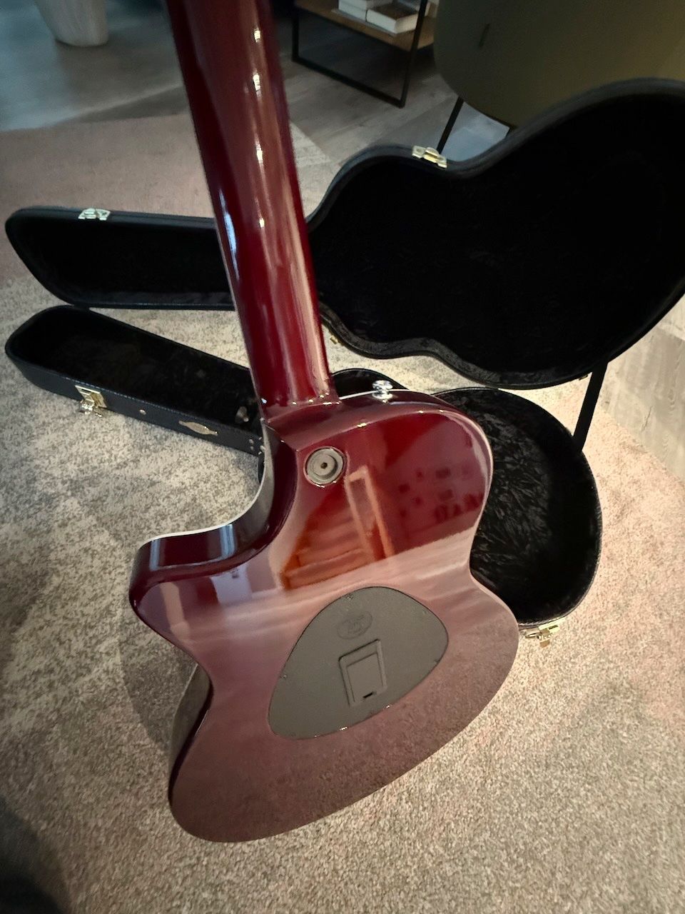 Taylor Strumenti musicali: TAYLOR T5-S1 Standard Red Edgeburst – Usato da Niederhasli venduto da Moondance 4