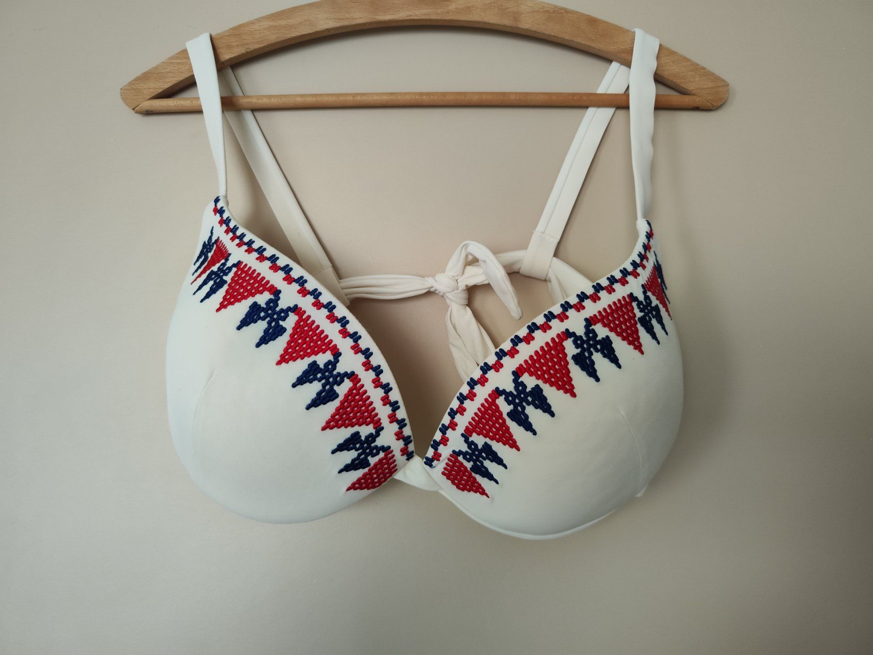 Calzedonia Costumi da bagno & Bikini: Bikini-Oberteil, gr. EU 90 – Nuovo (secondo la descrizione) da Reinach BL venduto da chilller92