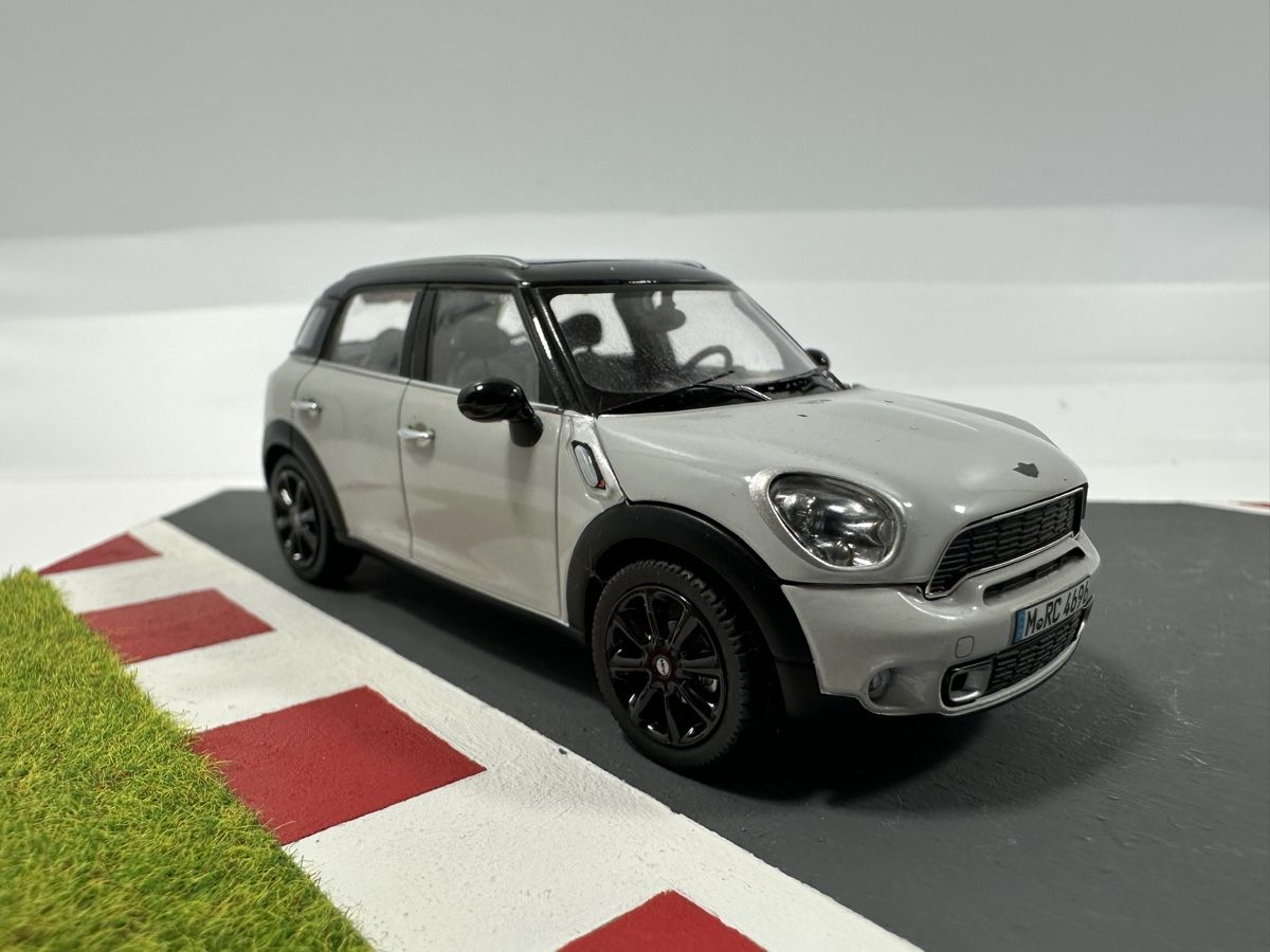 Schuco Modellini d'auto: Mini Cooper S 1:43, hellgrau-schwarz, SCHUCO – Usato da Zofingen venduto da rf9_x2xt 6
