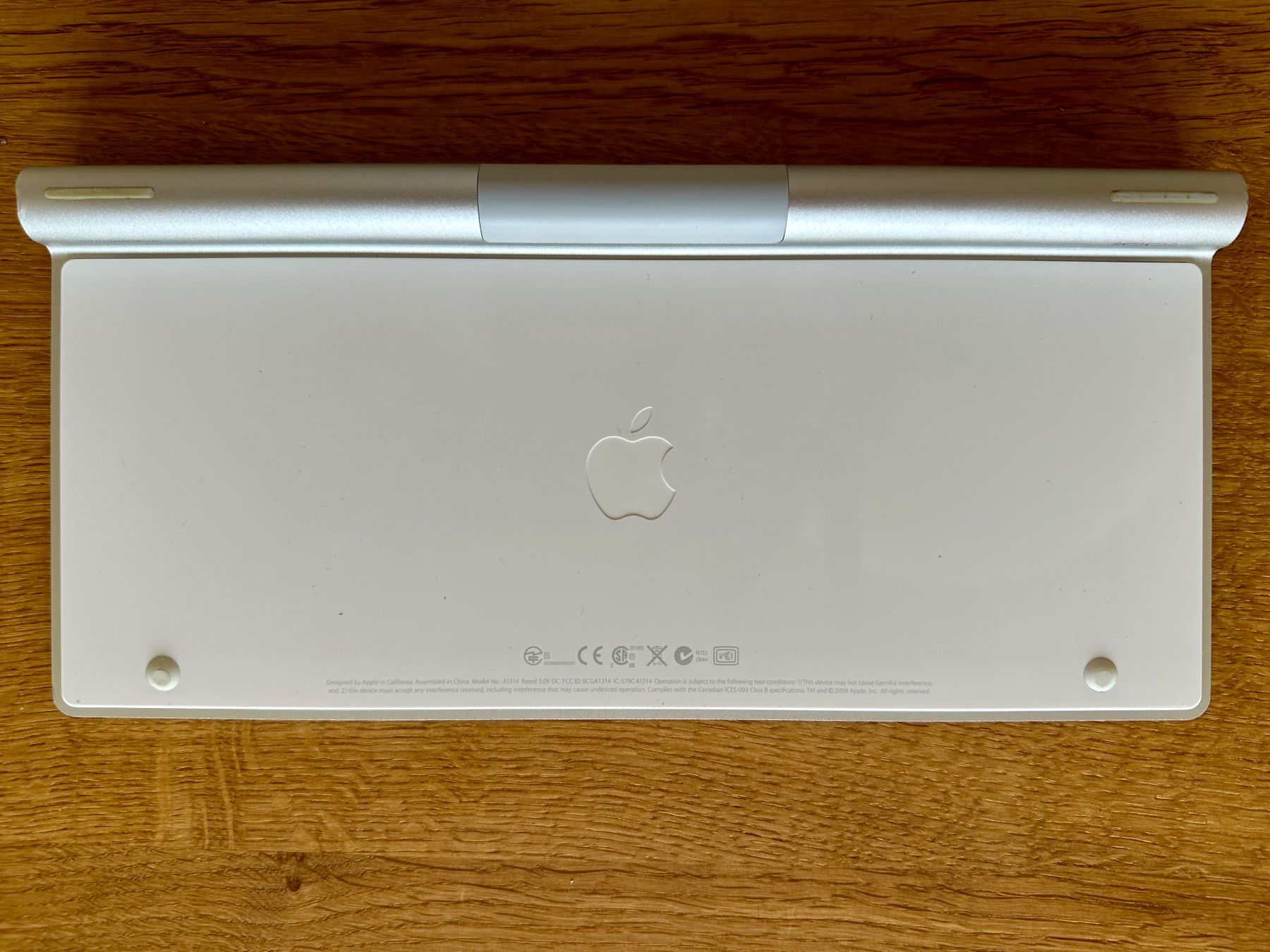 Apple Tastaturen: Apple Wireless Keyboard (A1314) – Gebraucht aus Luzern von Leumatt2015 2