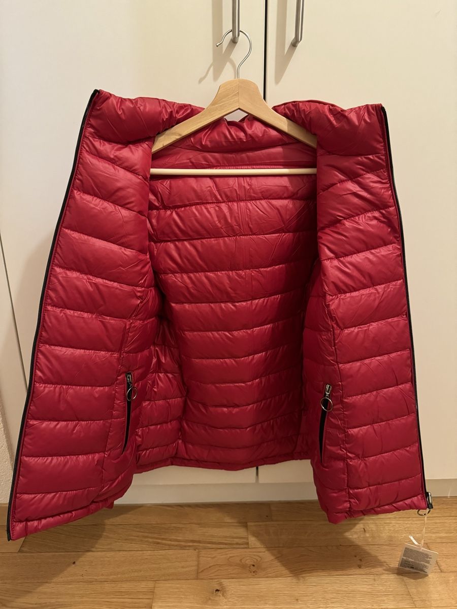 Giacche: Veste Reversible avec Capuche, taille M - Jamais portée – Nuovo e nell'imballaggio originale da Renens VD venduto da claudiapsnunes 1