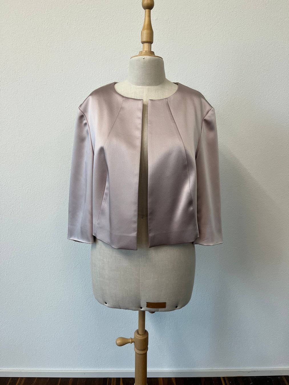 Giacche: Jäckchen / Blazer lila Gr. 42 – Nuovo (secondo la descrizione) da Rothenburg venduto da stacostaco