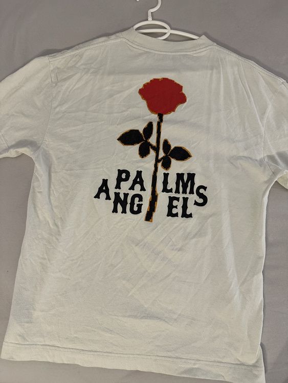 Palm Angels T-shirt: Palm Angels Rose T-Shirt – Usato da Freienbach venduto da casciatoalessandro 3