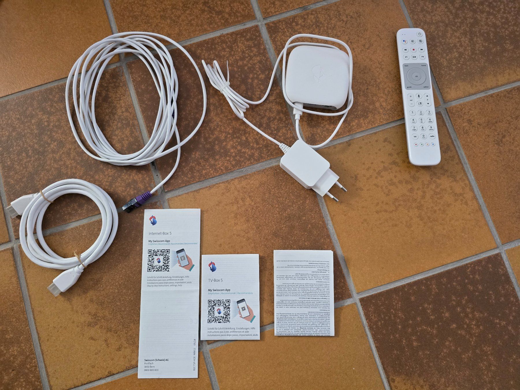 Swisscom Modems & Routeurs: Swisscom TV Box 5 – D'occasion à Savièse par lag_g86p 1
