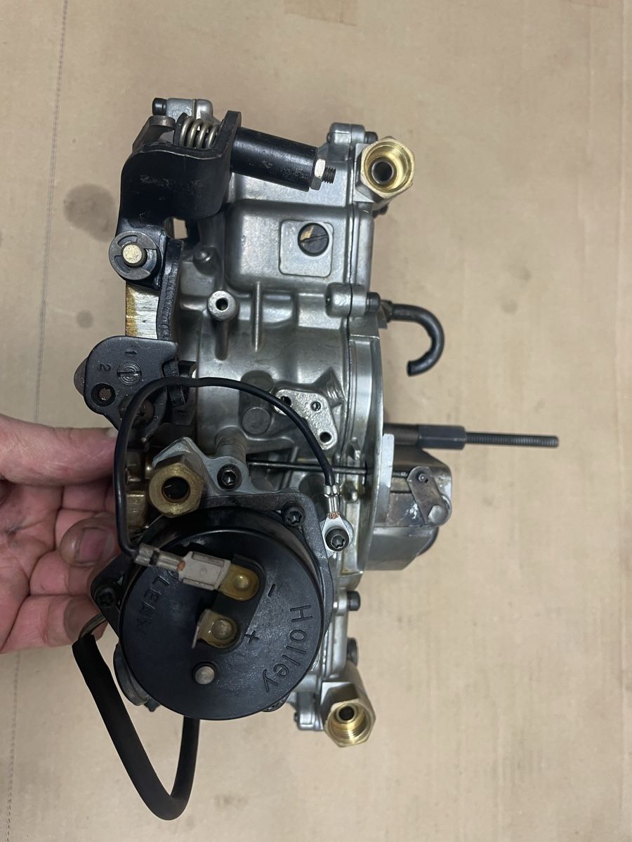 Tutti pezzi di ricambio auto: Holley double pumper Vergaser – Usato da Gossau SG venduto da Comet64 2
