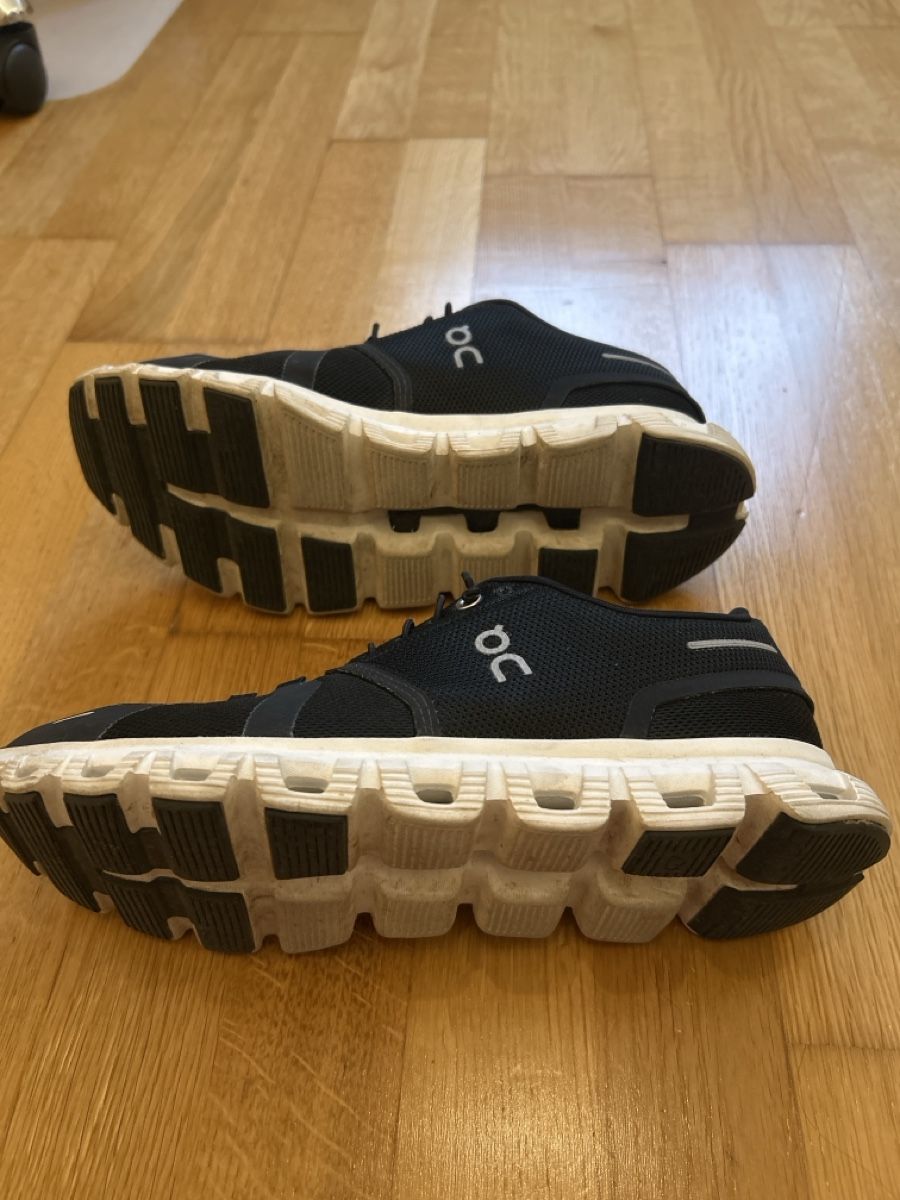 On Scarpe da uomo: On Running shoes (grösse 40) – Usato da Uster venduto da roc_25k6 2