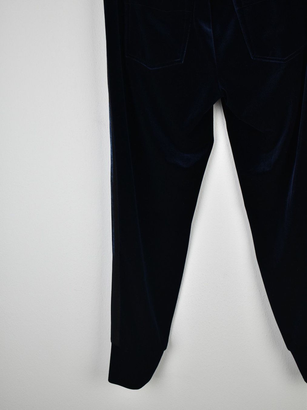 Cambio Pantaloni: Cambio Hose, Samtoptik, Gr.40, dunkelblau – Usato da Nürensdorf venduto da 2ND_STORY 4