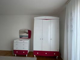 Möbel Set Kleiderschrank Kommode mit Spiegel weiss/pink