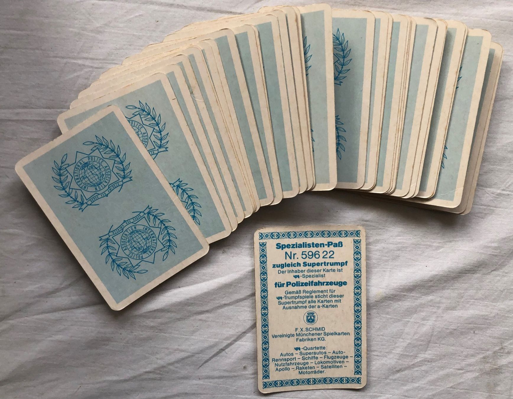 Giochi: Quartett - POLIZEIFAHRZEUGE - 1972 – Usato da Schaffhausen venduto da durruti 3
