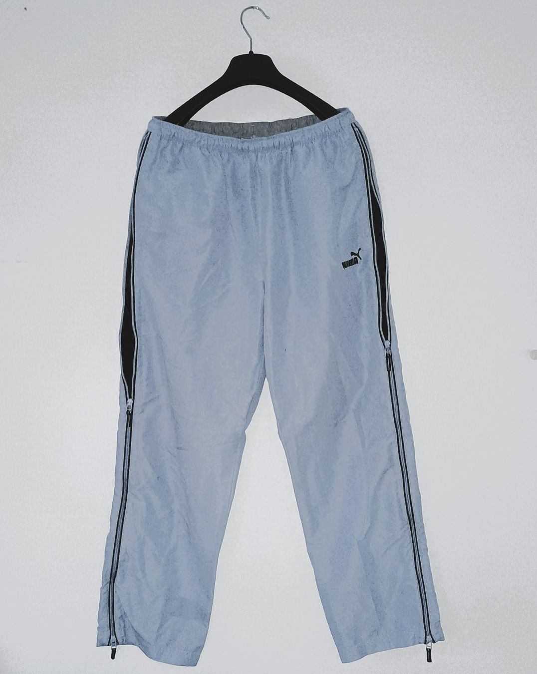 Puma Hosen: Vintage Puma Trainer Hose - Grösse M – Gebraucht aus St. Gallen von cabbageindustries