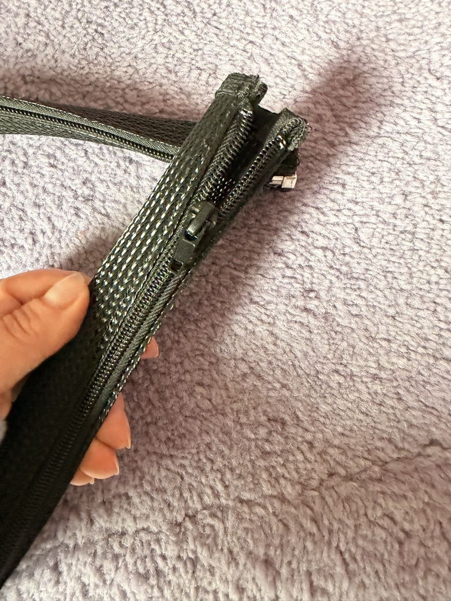 Cavi: 2x cable Protector - Dog/ Baby Protektor Black - Brand New! – Nuovo (secondo la descrizione) da Männedorf venduto da iza04 3