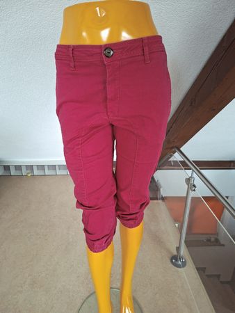 Sommerliche Capri-Hose von NISHAT in Gr. 28 (ca.S/M), pink