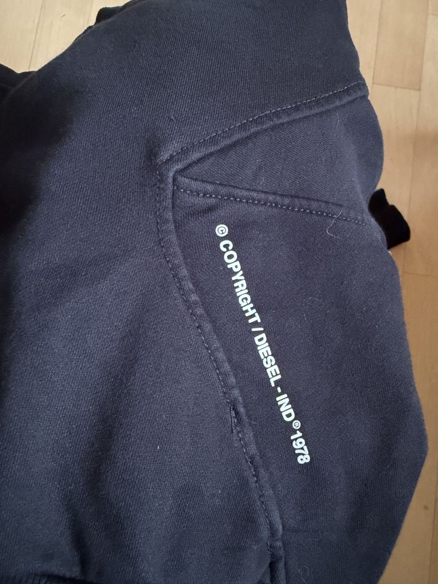 Diesel Pullover & Sweatshirts: Pull Diesel noir – Neu (gemäss Beschreibung) aus Crissier von seikoruby 5