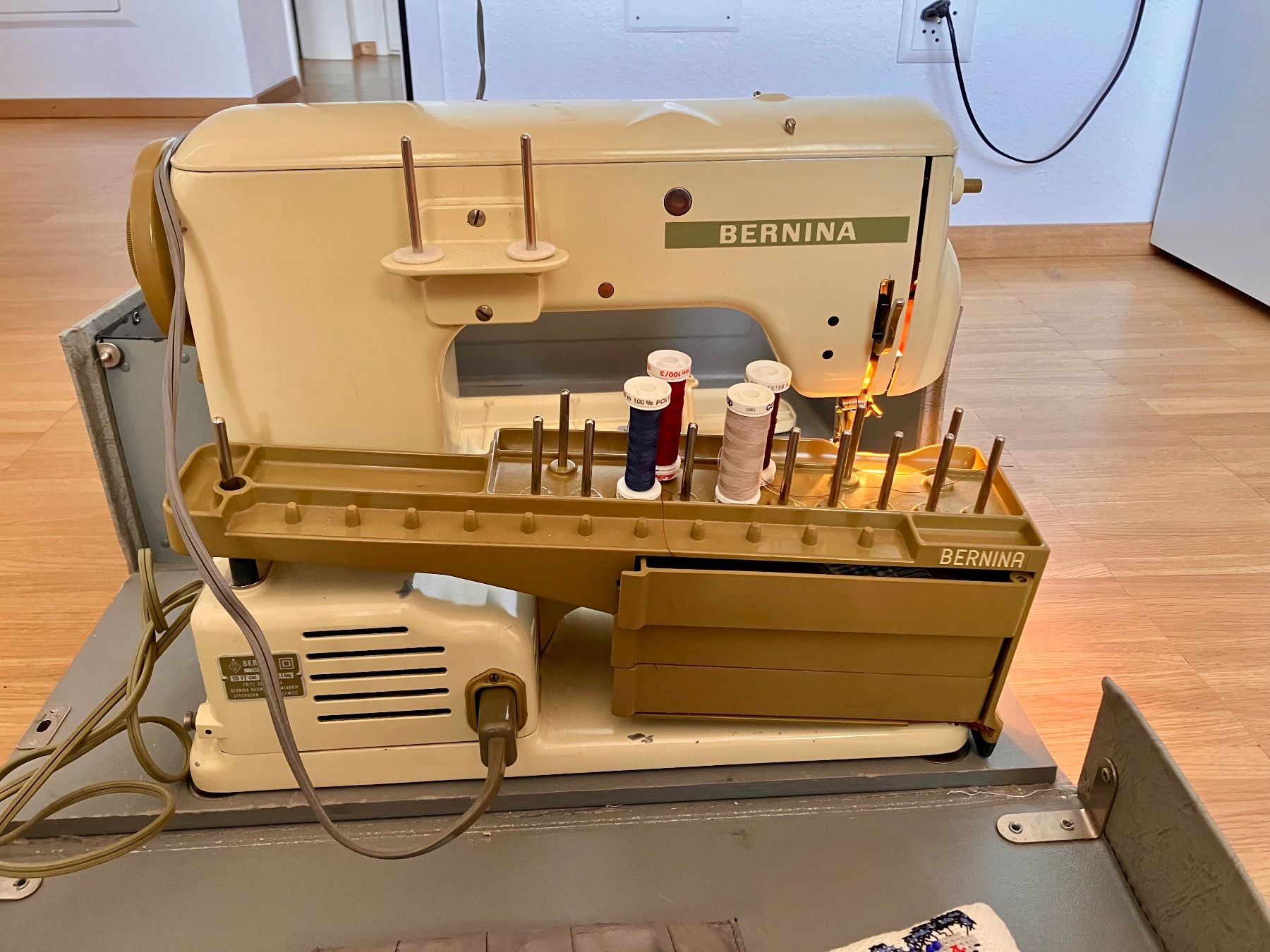 Bernina Nähmaschinen: Bernina Typ 532-1 – Gebraucht aus Chur von dajeh 1
