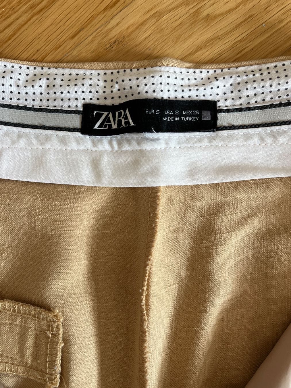 Zara Pantaloni: Zara Damenhose Beige Grösse S – Usato da Zürich venduto da bretxo 5
