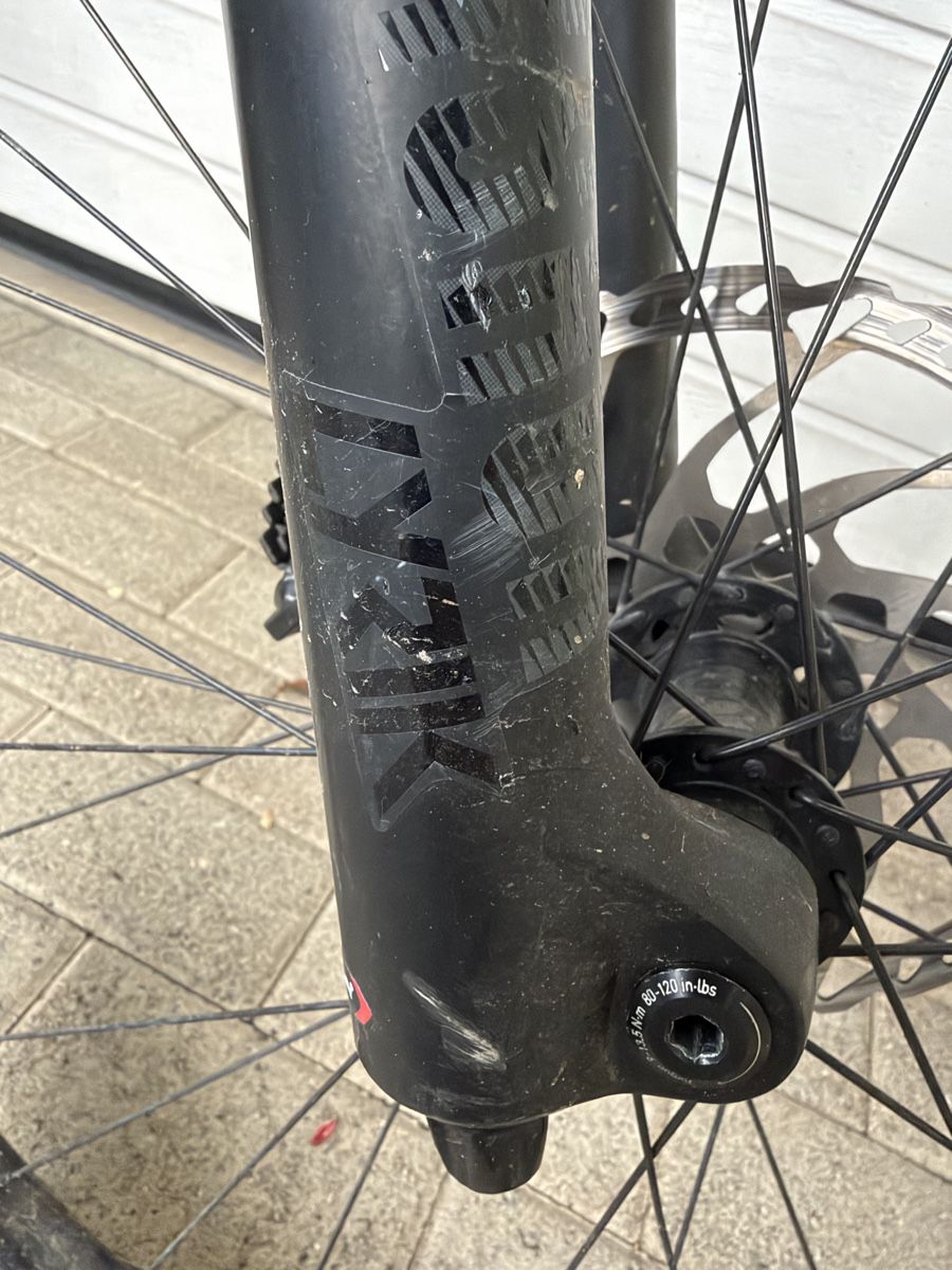 Trek Velos: Trek Remedy Carbon – Gebraucht aus Aarau von marktheshark 3